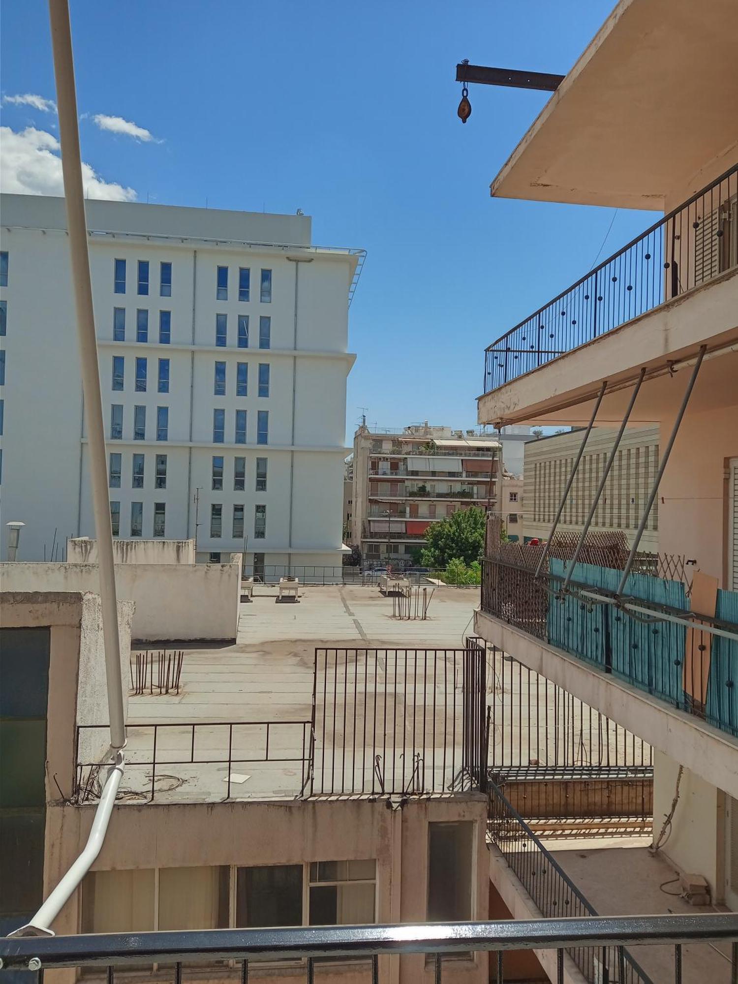 Apartment δίπλα στο Intercontinental! *