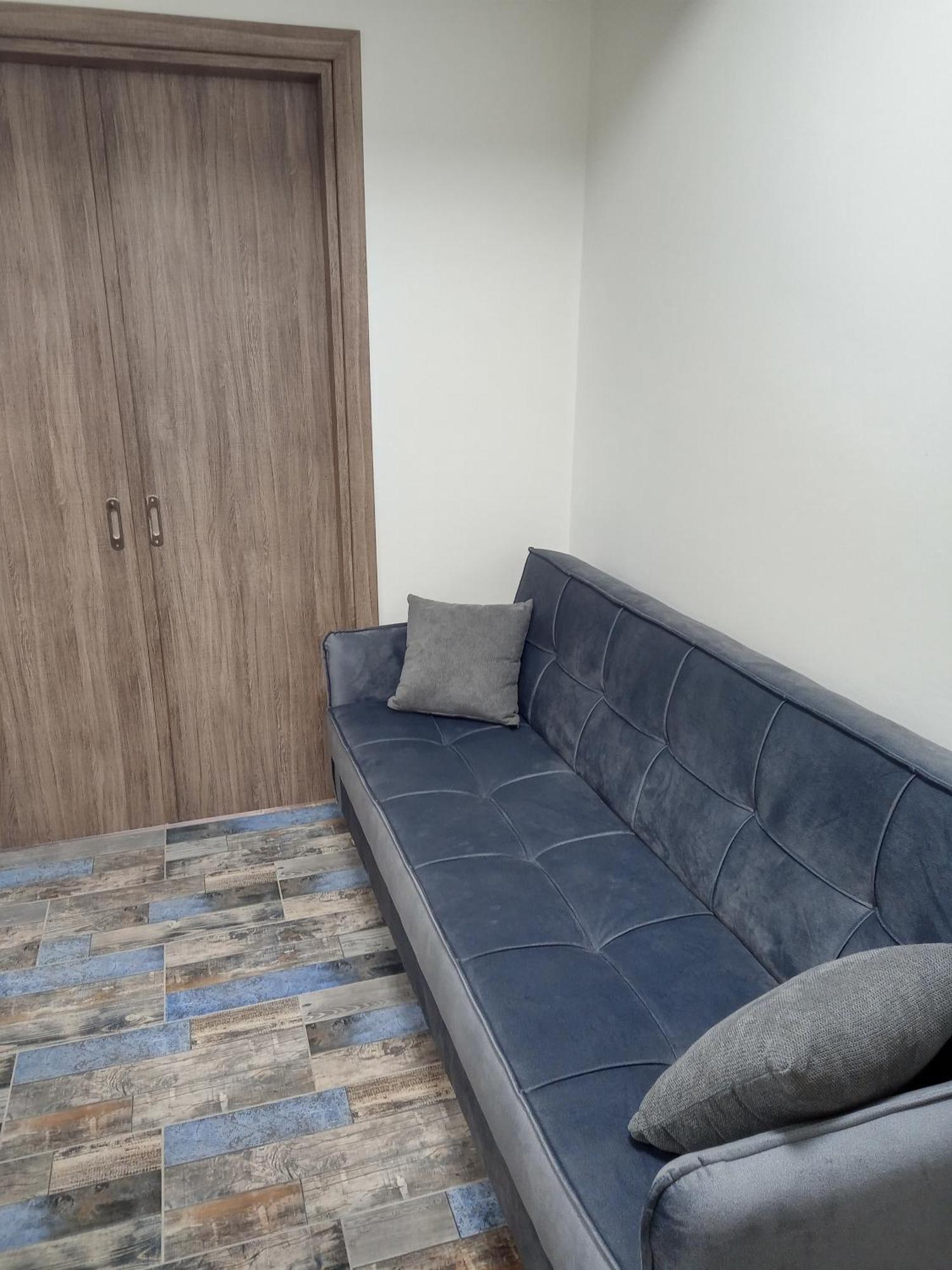δίπλα στο Intercontinental! Apartment *